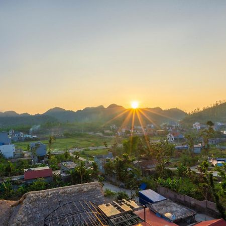 Rocky Mountain Homestay Cat Ba Xuan Dam Esterno foto